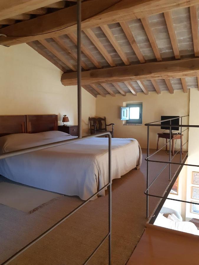 Borgo Cardaneto Bed & Breakfast Montone  Eksteriør bilde