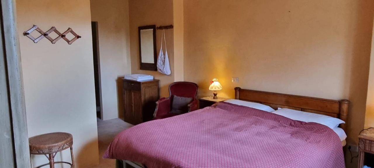 Borgo Cardaneto Bed & Breakfast Montone  Eksteriør bilde