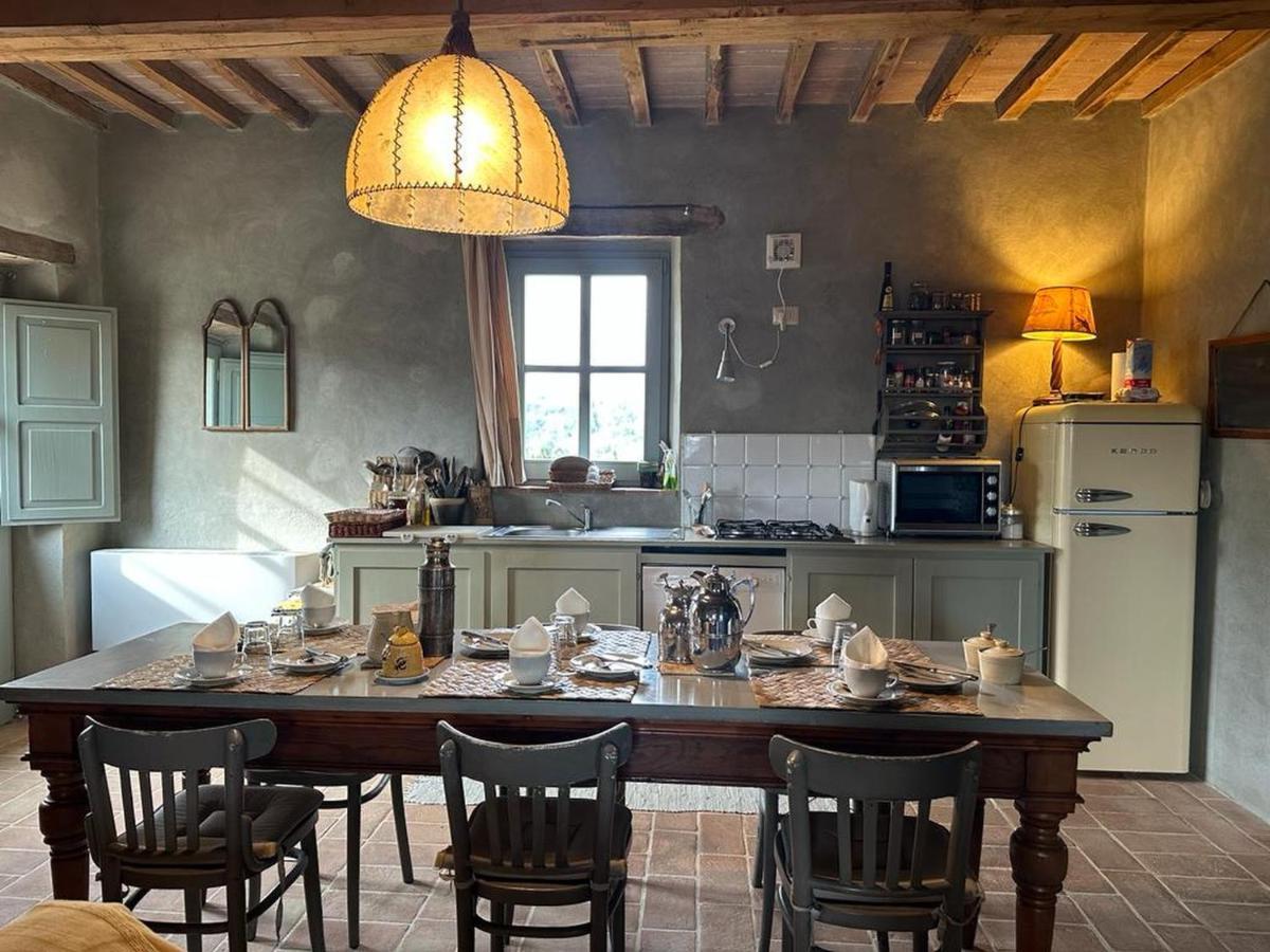 Borgo Cardaneto Bed & Breakfast Montone  Eksteriør bilde