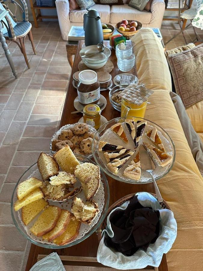 Borgo Cardaneto Bed & Breakfast Montone  Eksteriør bilde