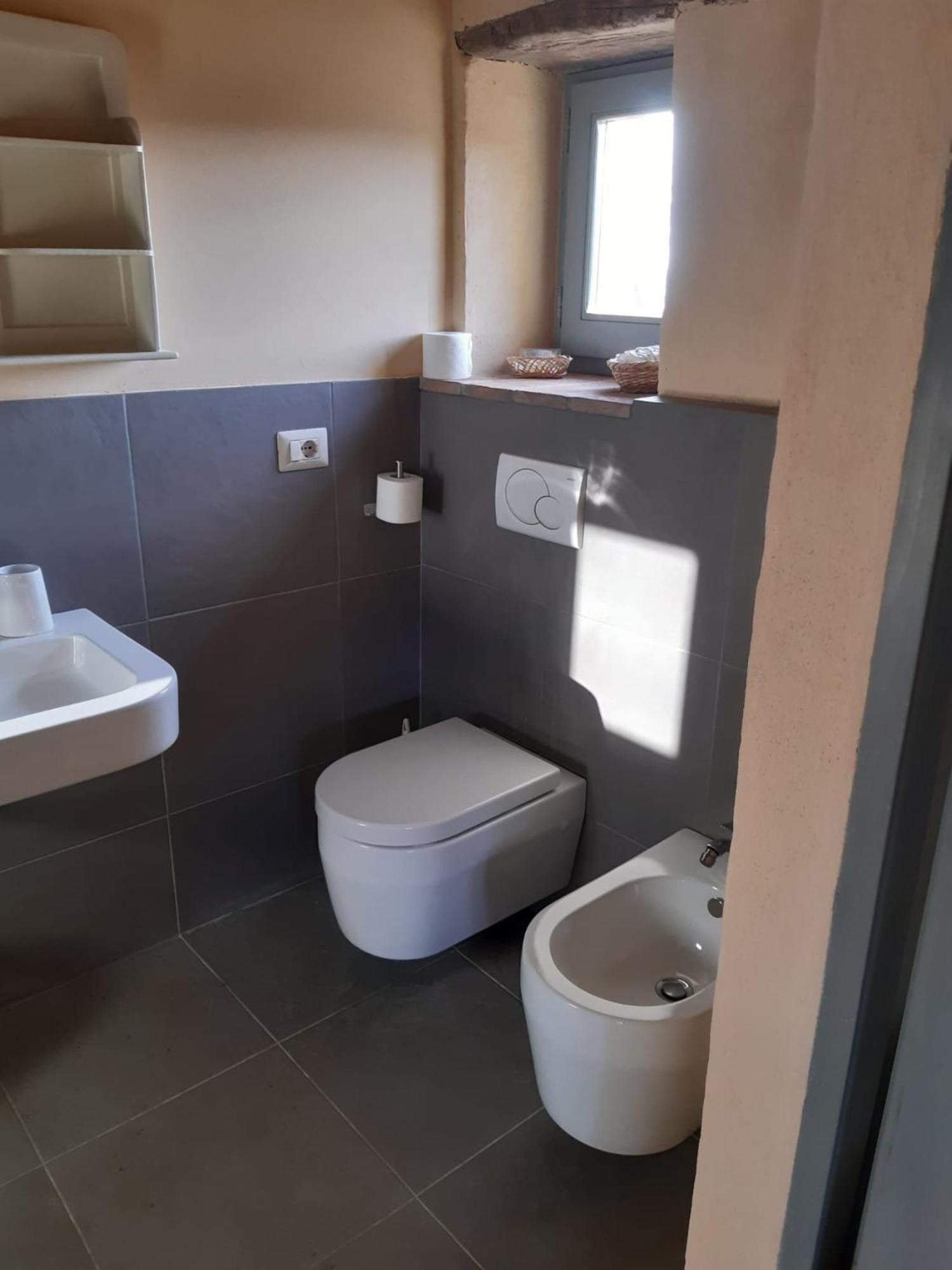 Borgo Cardaneto Bed & Breakfast Montone  Eksteriør bilde